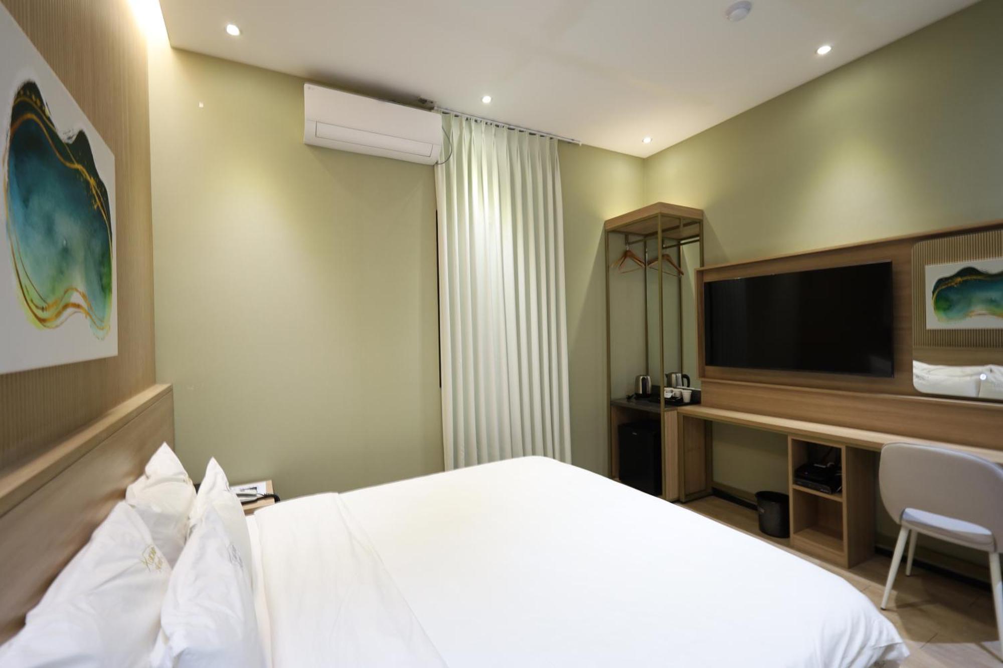 Almond Hotel Busan Station Extérieur photo