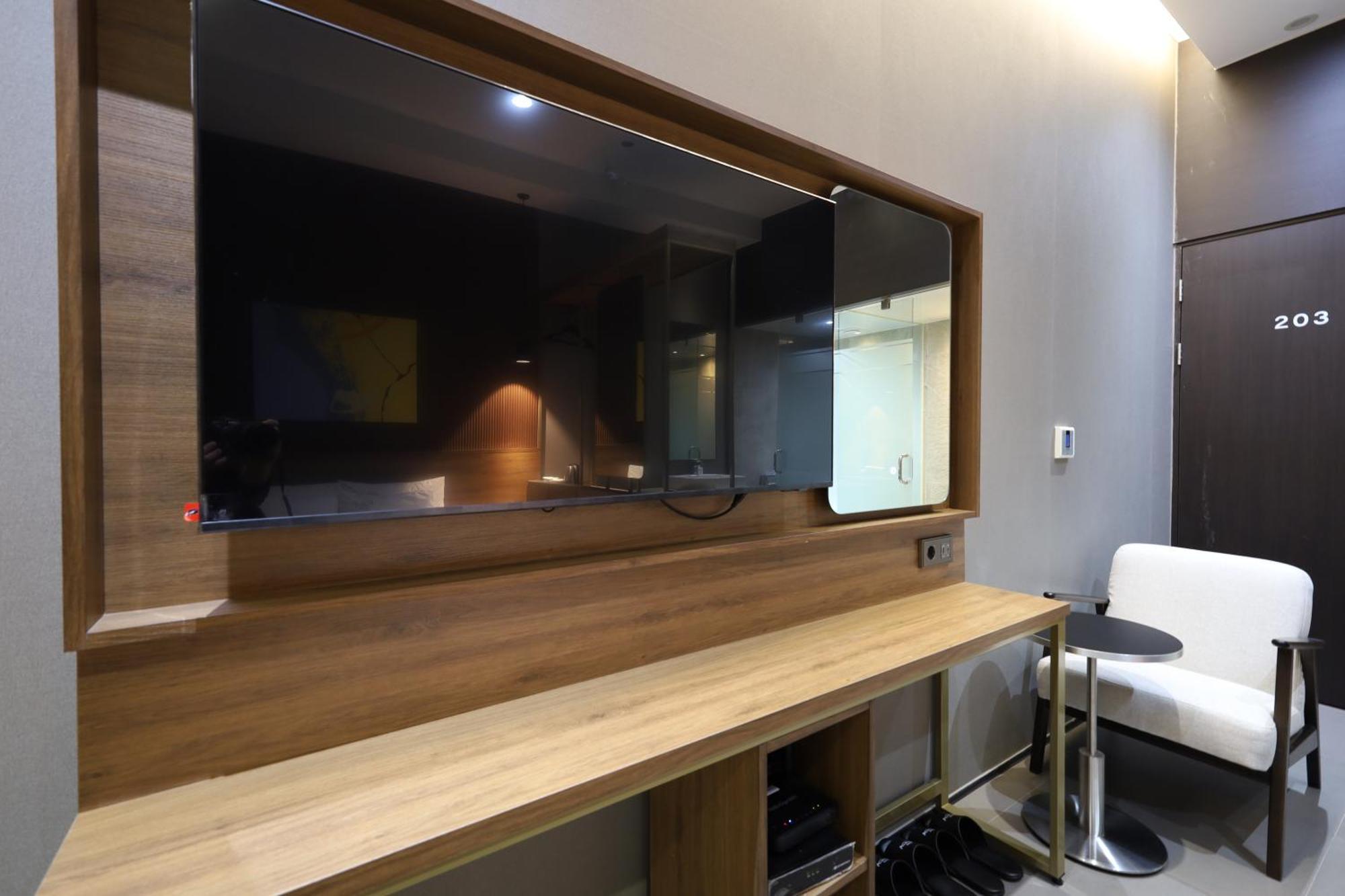 Almond Hotel Busan Station Extérieur photo